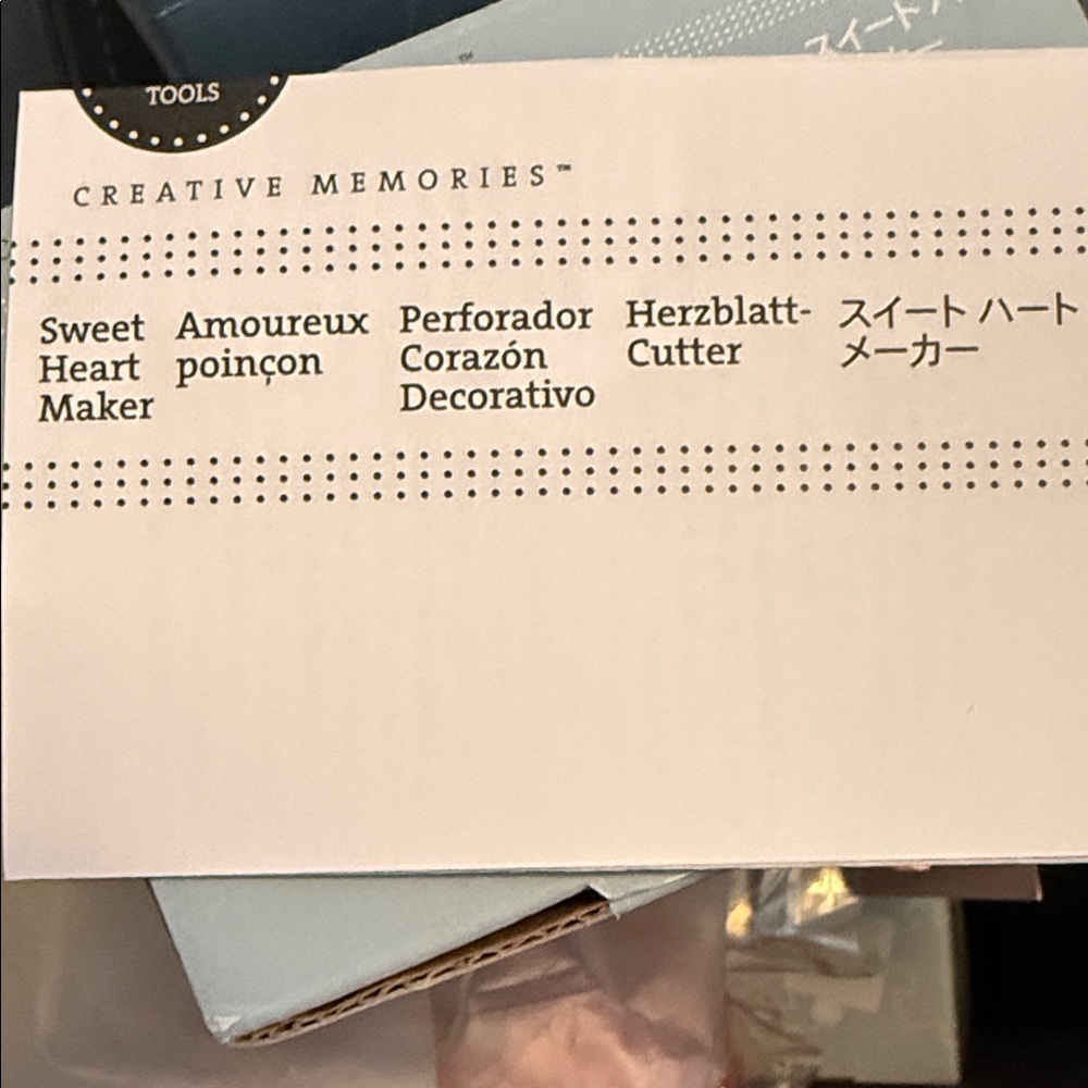 Creative Memories Pink VR Accessory - Picture 4 of 4